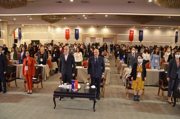 TÜRK-İŞ KADINA YÖNELİK ŞİDDETE KARŞI ULUSLARARASI MÜCADELE GÜNÜ NEDENİ İLE EĞİTİM SEMİNERİ GERÇEKLEŞTİRDİ