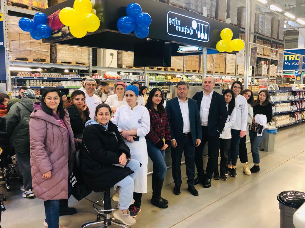 Başkan Sarıca Metro Grossmarket'de…