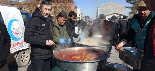 MALATYA'NIN İLÇELERİNDE YARDIMLARA DEVAM EDİYORUZ