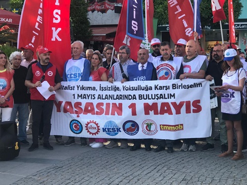 ANTALYA'DA 1 MAYIS KUTLAMASI