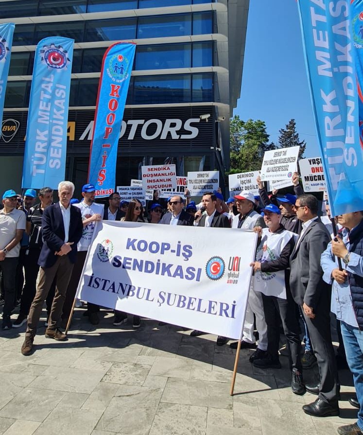 DERİMOD MERKEZ OFİSİ ÖNÜNDE BASIN AÇIKLAMASI GERÇEKLEŞTİRDİK